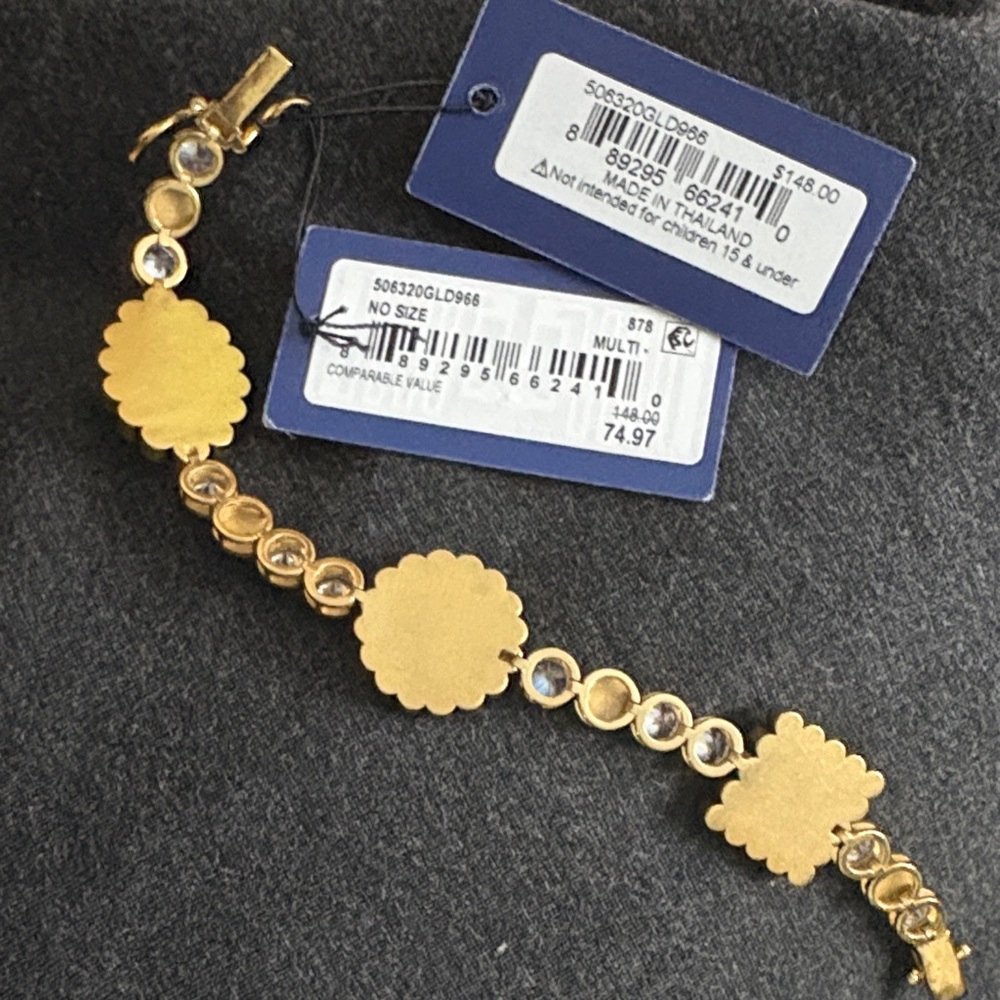 Elegant Gold and Turquoise Bracelet - Picture 5 of 5